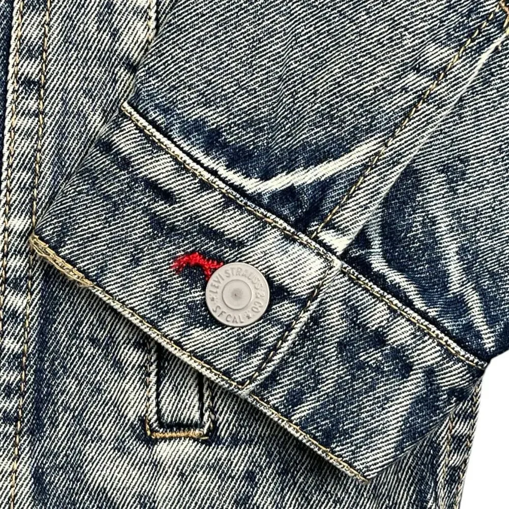 Levis levi’s youth